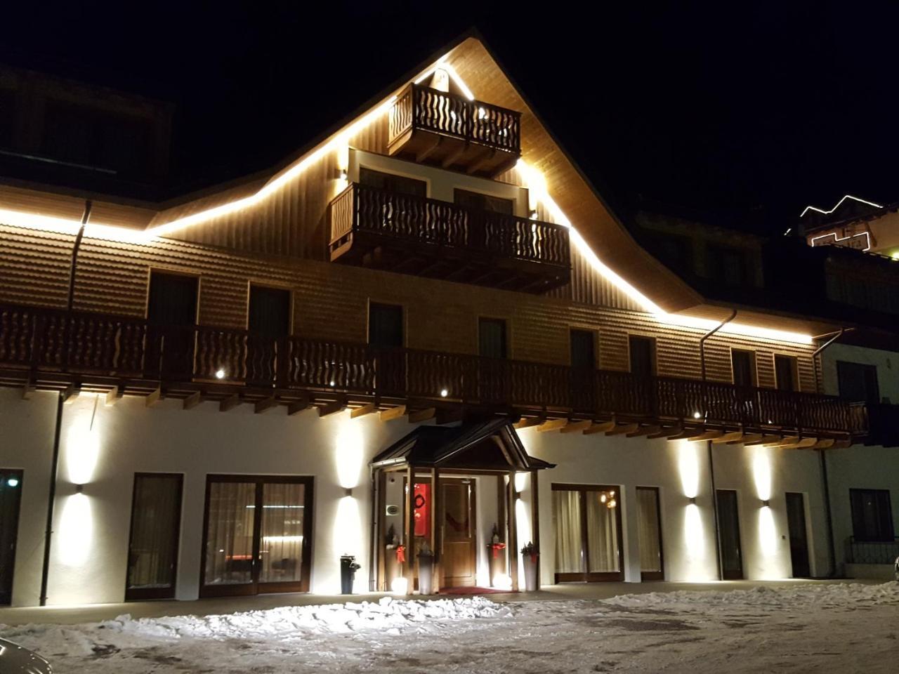 Residence Langes San Martino Di Castrozza Exterior foto